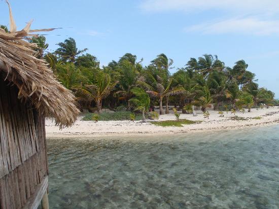 Glovers Atoll Lodging
