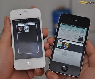 Iphone 4s Black And White Comparison