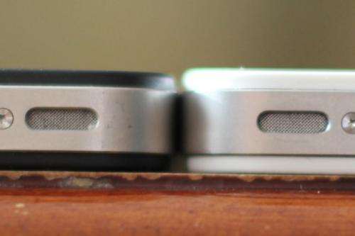 Iphone 4s White And Black Size Difference