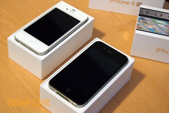 Iphone 4s White Vs Black Size