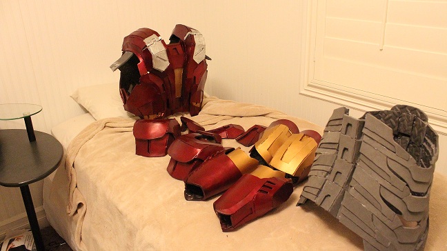 Iron Man Mark 7 Suit Assembly