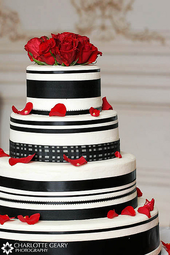 Red Wedding Cakes Designs