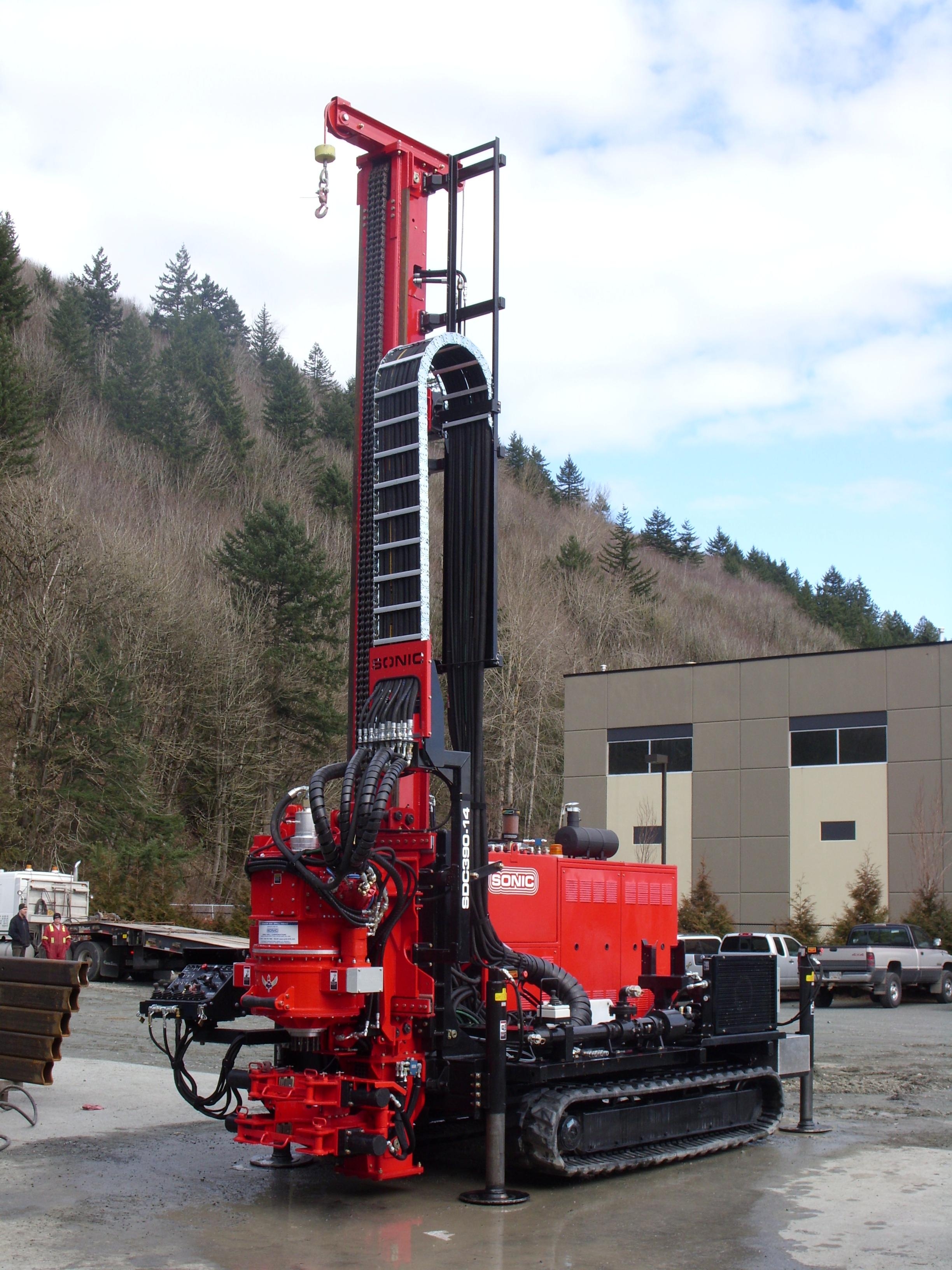 Sonic Drill Rig