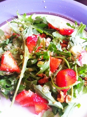 Strawberry Arugula Goat Cheese Salad