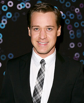 T R Knight Law And Order
