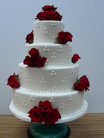 Wedding Cakes With Roses