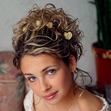 Wedding Hairstyles For Curly Hair Medium